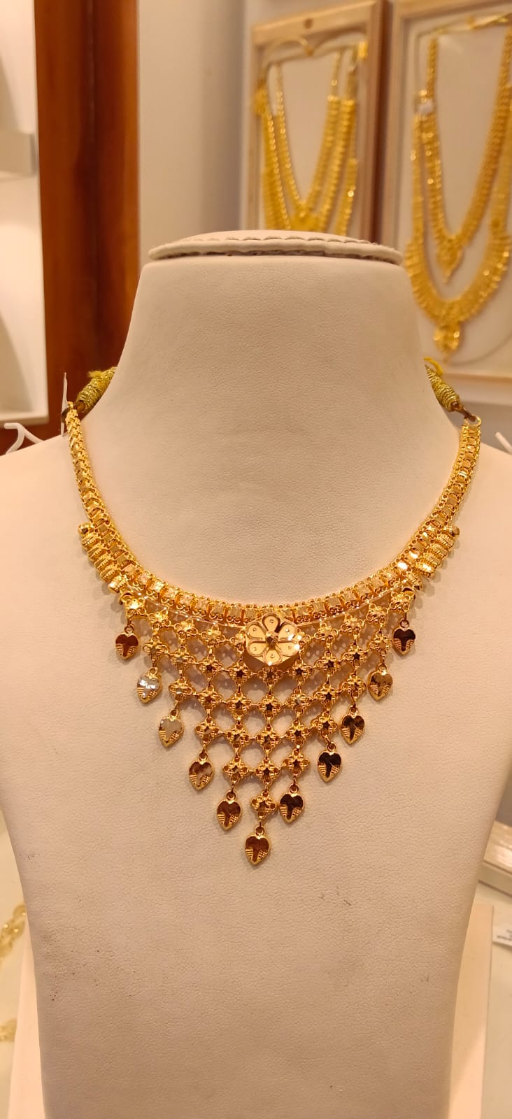 Neckles 